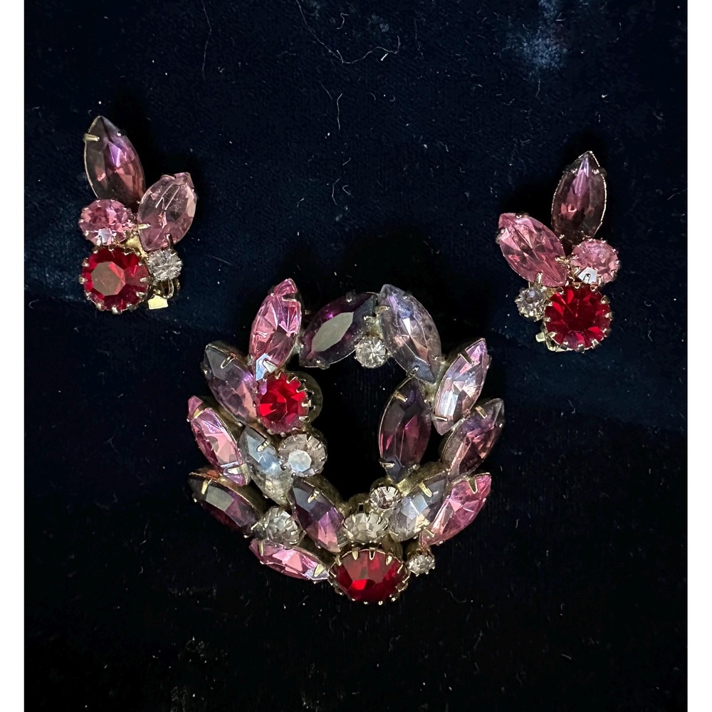 Vintage‎ 1960's Rhinestone Pin & Earrings Set Pink Purple Red
